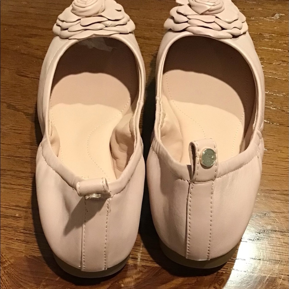 Women’s Taryn Rose Pink Flats size 6 1/2